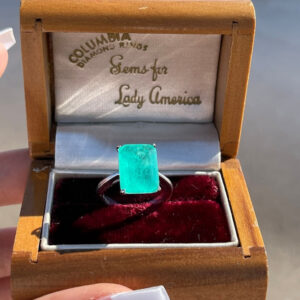 100% Glowing Genuine Colombian Emerald Ring
